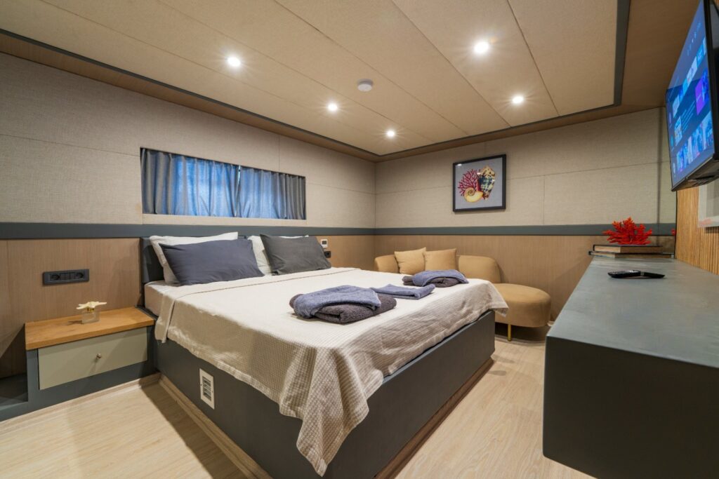 trawler-albatros-explorer-5313