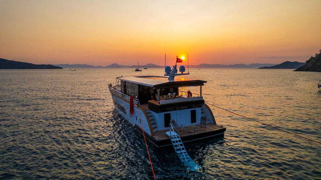 Trawler Junior Simay 12 Trawler Junior Simay