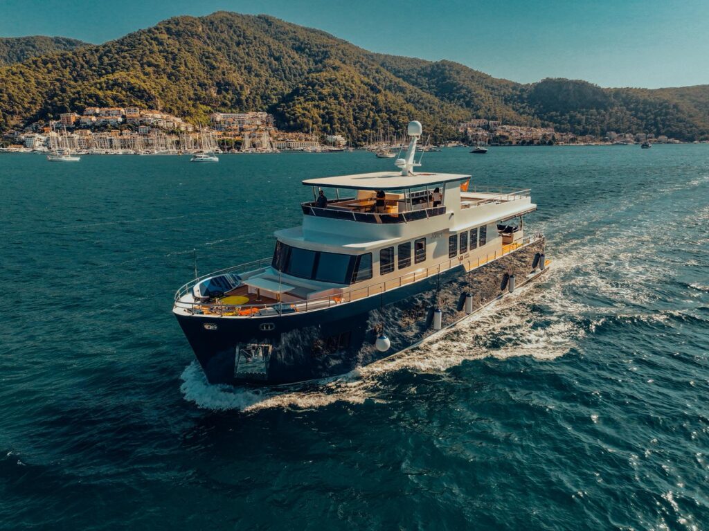 trawler-beluga (1)