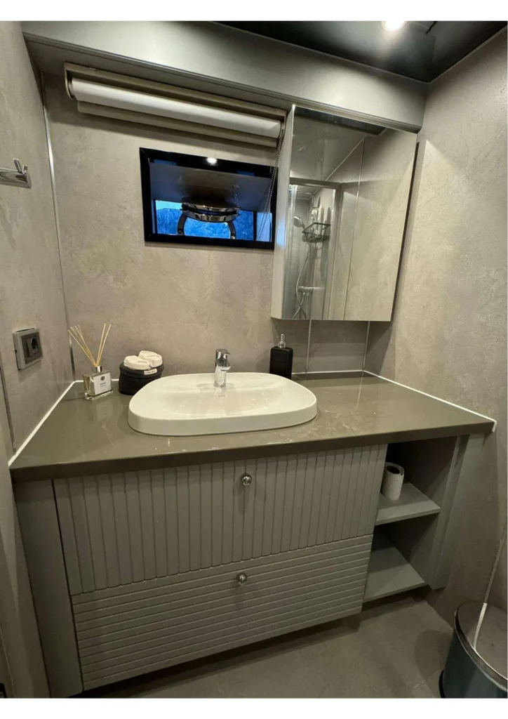 Ekmen Junior Trawler 24 Ekmen Junior Trawler 19